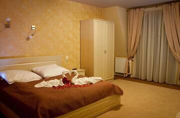 Фото номера Суперлюкс с гидромассажной ванной Отель Hotel Regent г. Pawłów 3